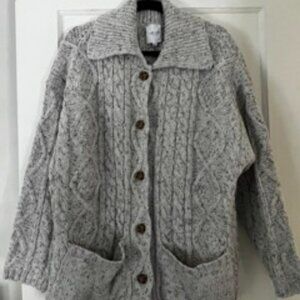 Le Lis NWT Chunky Sweater